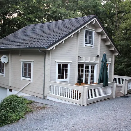 Alppimaja Chalet *