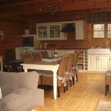 Chalet Alppimaja *